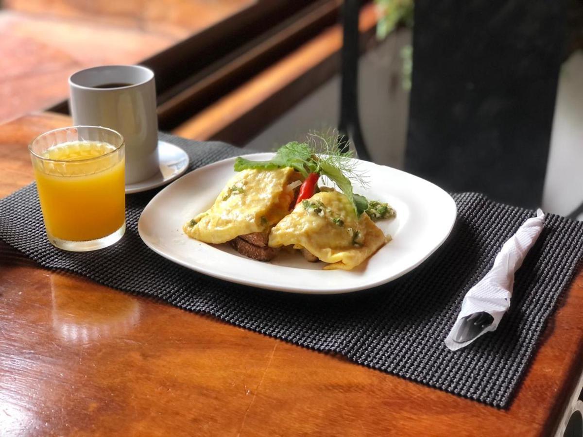 Freddy'S Place B&B Monteverde ภายนอก รูปภาพ