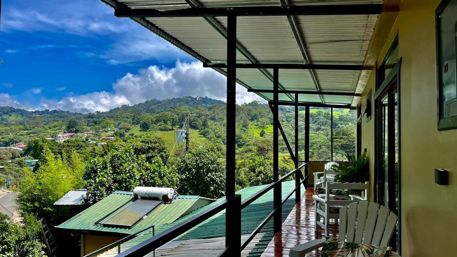 Freddy'S Place B&B Monteverde ภายนอก รูปภาพ