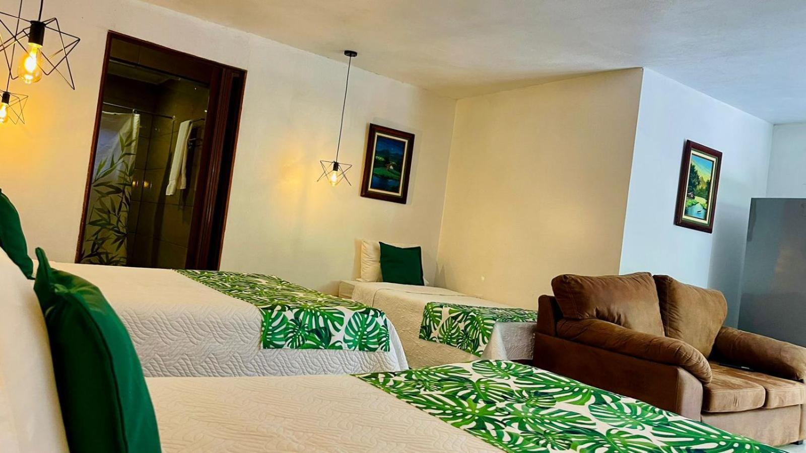 Freddy'S Place B&B Monteverde ภายนอก รูปภาพ