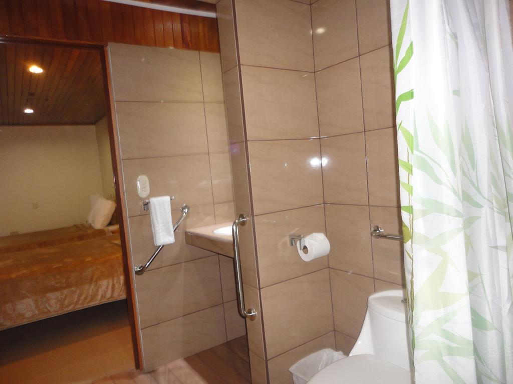 Freddy'S Place B&B Monteverde ห้อง รูปภาพ